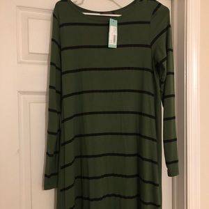 Women’s lightweight swing dress